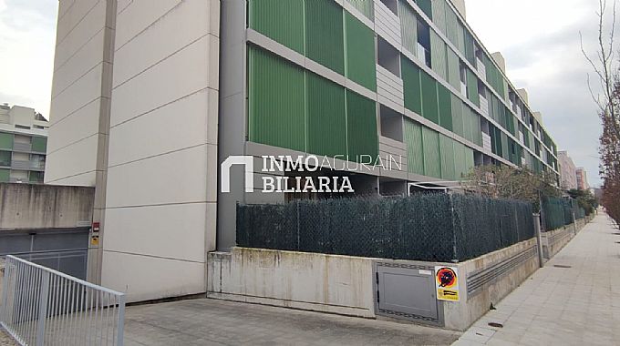 Venta de piso en Sarriguren