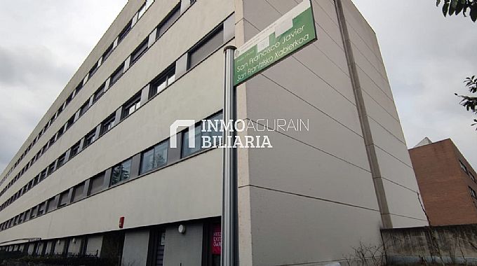 Venta de piso en Sarriguren