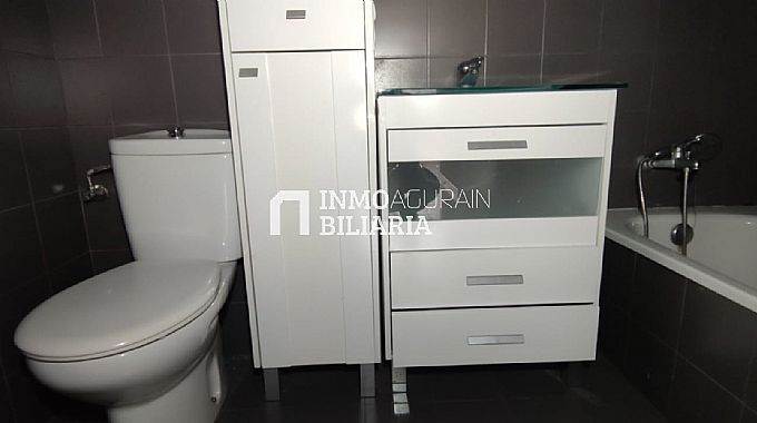 Venta de piso en Sarriguren