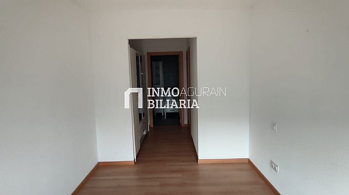 Venta de piso en Sarriguren