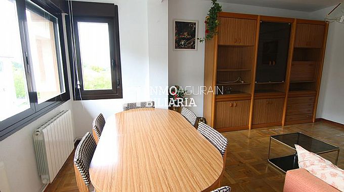 PISO + LOCAL EN UHARTE ARAKIL