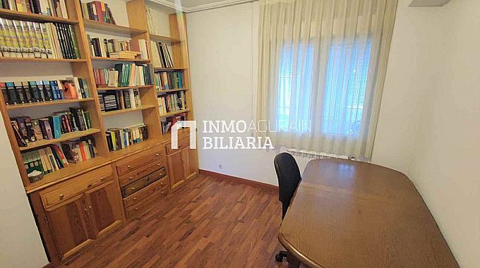 PISO EN CONDE DON VELA RECIENTEMENTE REHABILITADO