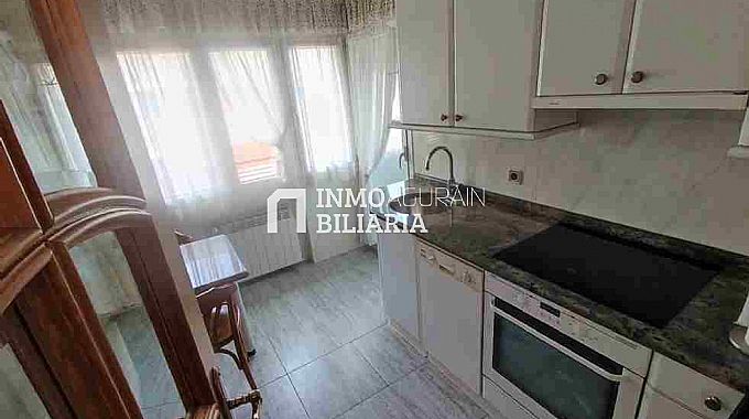 Vivienda de 4 dormitorios en Conde Don Vela (Txagorritxu/Avenida Gasteiz)