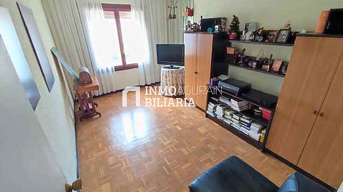 PISO EN PORTAL DE LEGUTIANO (Vitoria-Gasteiz)