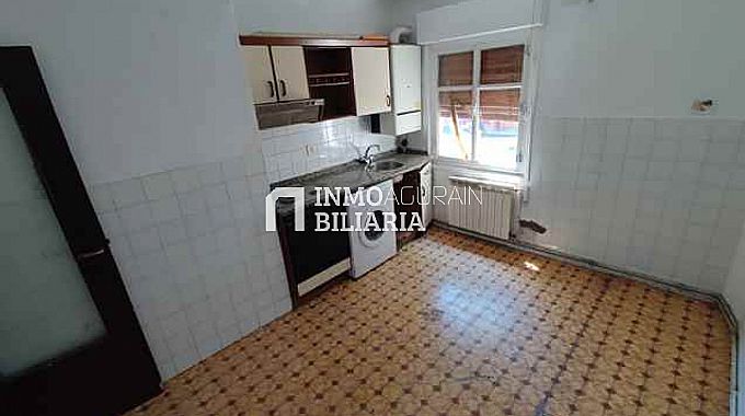PISO EN PASEO DE LA ZUMAQUERA