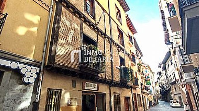 VENTA DE PISO EN CALLE HERRERIA (VITORIA-GASTEIZ)