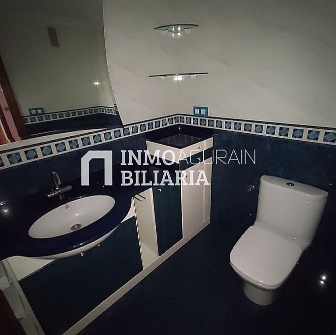 Venta de piso en Vitoria-Gasteiz - 9