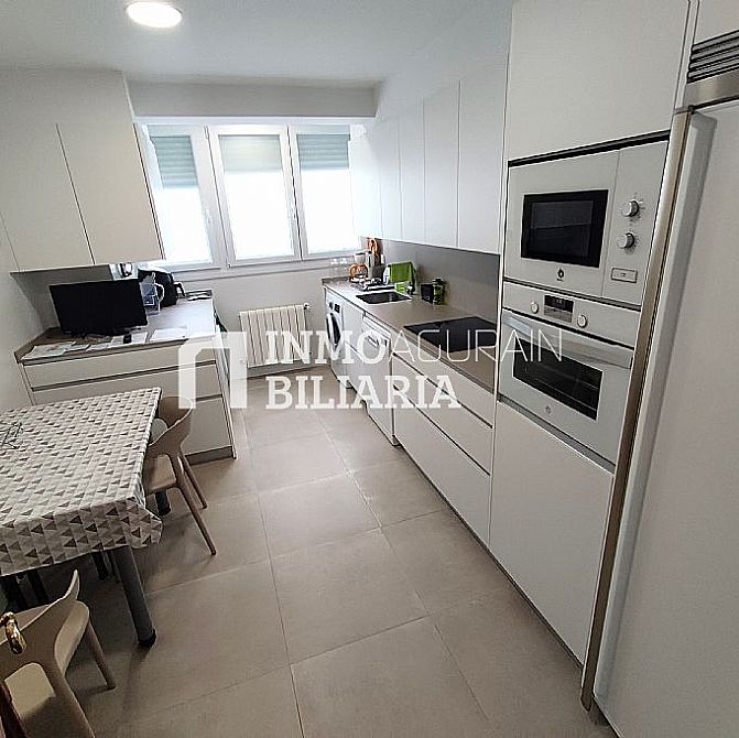 Venta de piso en Vitoria-Gasteiz - 12