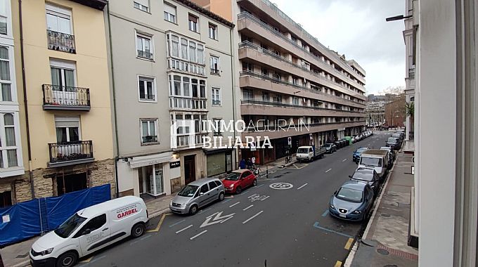 PISO EN CENTRO DE VITORIA