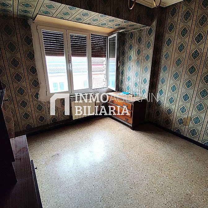 Venta de piso en Vitoria-Gasteiz - 8