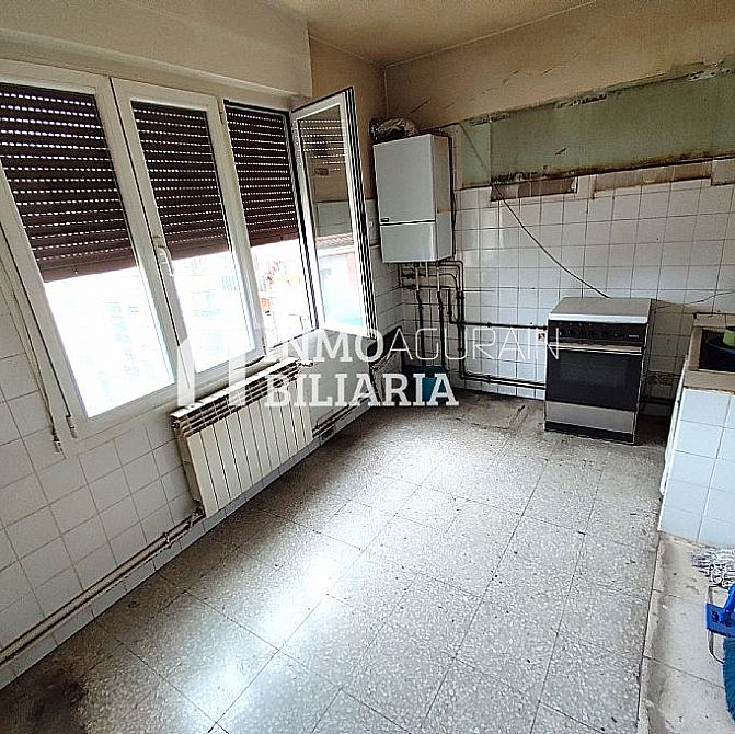 Venta de piso en Vitoria-Gasteiz - 9