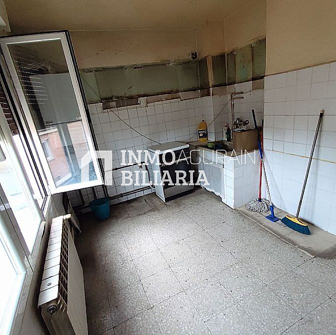 Venta de piso en Vitoria-Gasteiz - 10