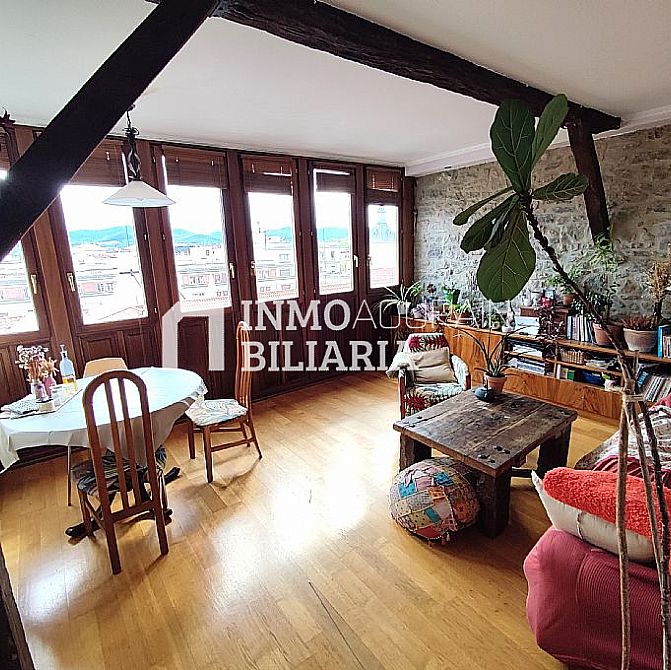 Venta de piso en Vitoria-Gasteiz - 2