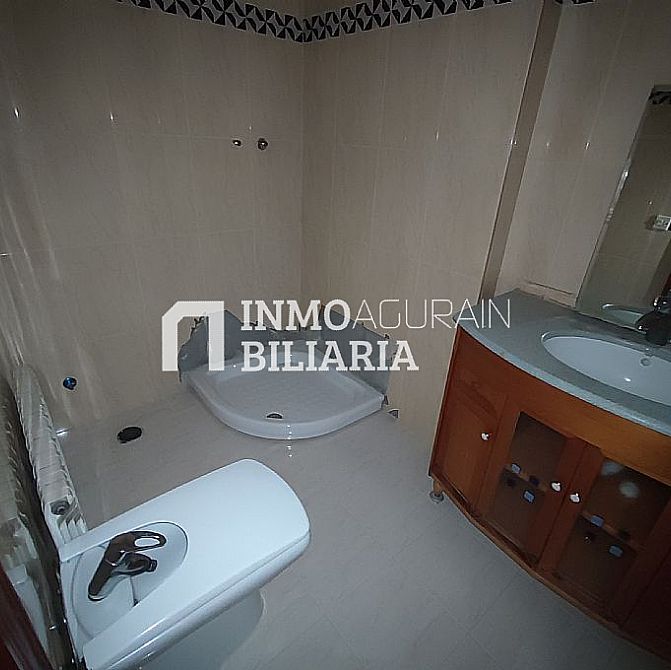 Venta de piso en Vitoria-Gasteiz - 8