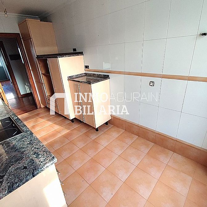 Venta de piso en Vitoria-Gasteiz - 11