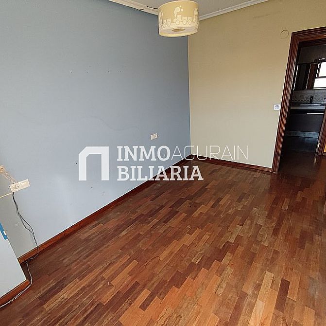PISO EN CALLE PAMPLONA VITORIA - 11