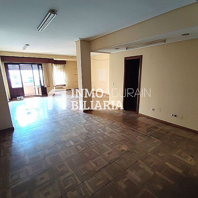 PISO EN EL CENTRO DE VITORIA-GASTEIZ - 3