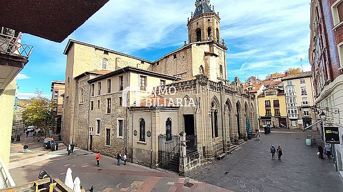 PISO EN EL CENTRO DE VITORIA-GASTEIZ