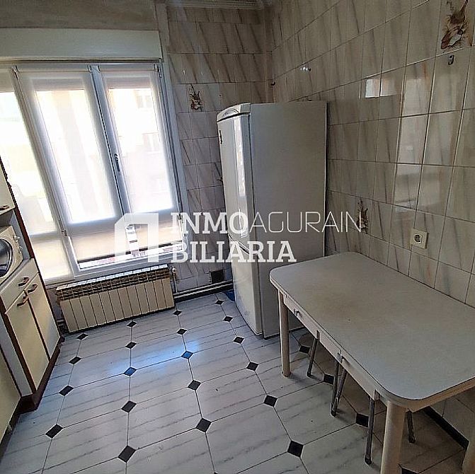 PISO EN CALLE LOS HERRAN (VITORIA-GASTEIZ) - 11