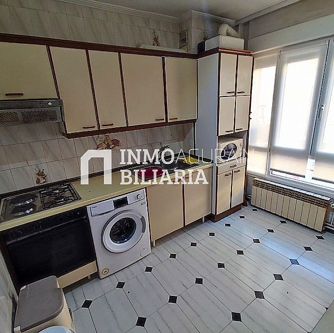 PISO EN CALLE LOS HERRAN (VITORIA-GASTEIZ) - 12