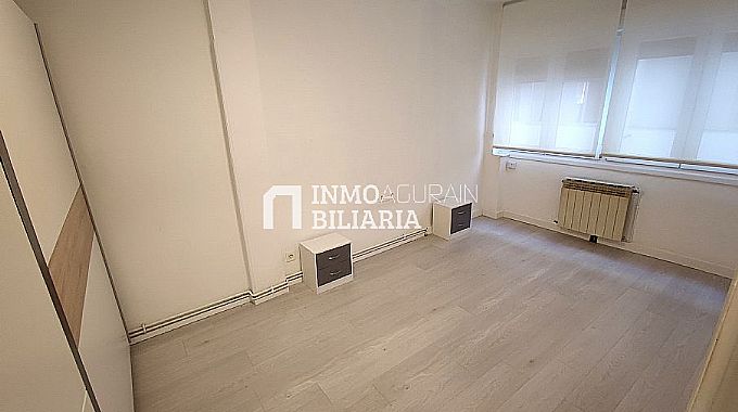 PISO EN CALLE LOS HERRAN (VITORIA-GASTEIZ)