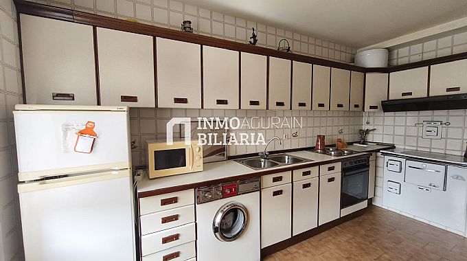 PISO EN ZIORDIA