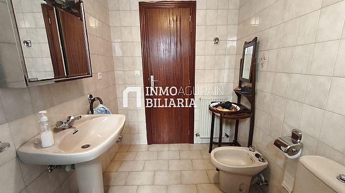 PISO EN ZIORDIA
