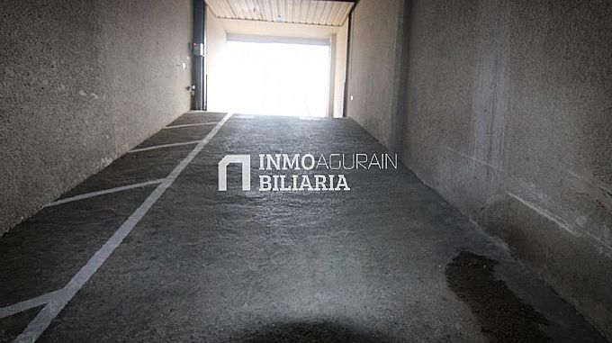 VENTA PLAZA DE GARAJE EN AGURAIN