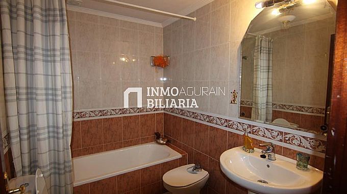 VENTA DE UNIFAMILIAR EN  ZALDUONDO 