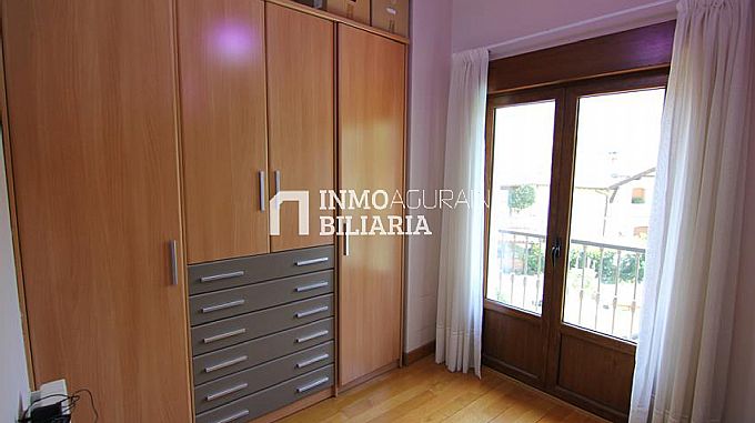 CASA CON JARDIN EN ZIORDIA
