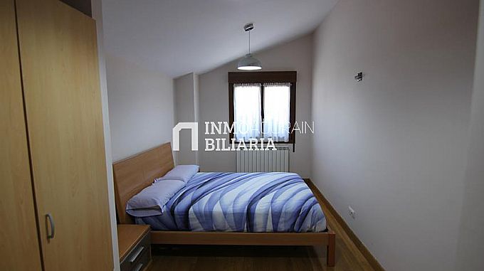 CASA CON JARDIN EN ZIORDIA