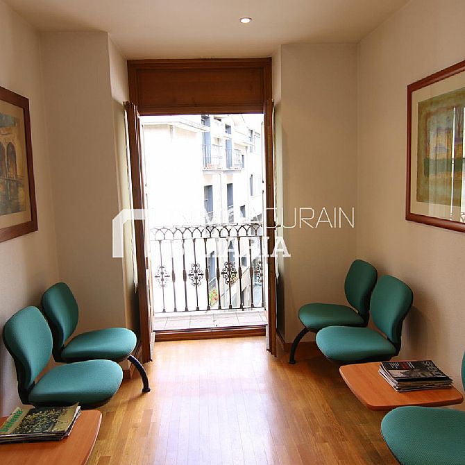 VENTA OFICINA CONVERTIBLE EN VIVIENDA - 4