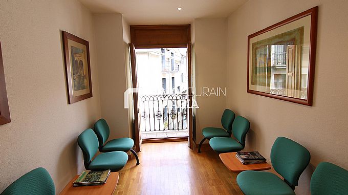 VENTA OFICINA CONVERTIBLE EN VIVIENDA
