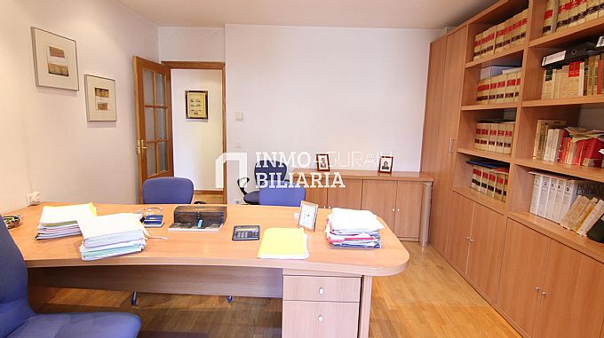 VENTA OFICINA CONVERTIBLE EN VIVIENDA