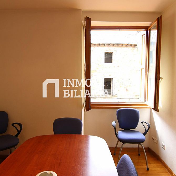 VENTA OFICINA CONVERTIBLE EN VIVIENDA - 18