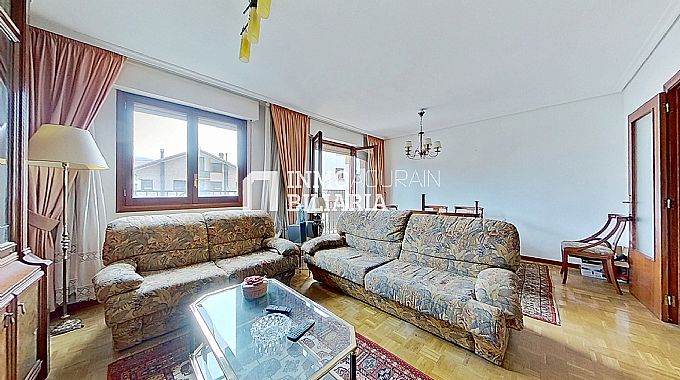 VIVIENDA ADOSADA UNIFAMILIAR EN LAKUNTZA