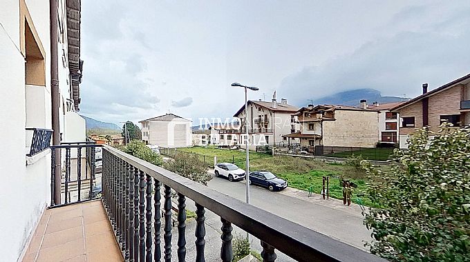 VIVIENDA ADOSADA UNIFAMILIAR EN LAKUNTZA