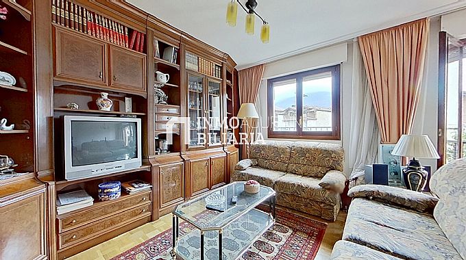 VIVIENDA ADOSADA UNIFAMILIAR EN LAKUNTZA