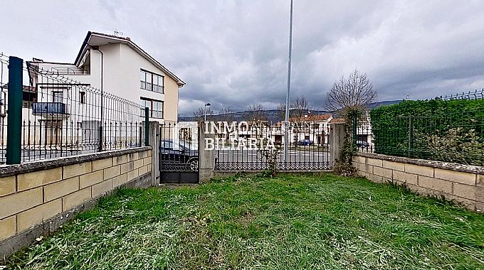 VIVIENDA ADOSADA UNIFAMILIAR EN LAKUNTZA