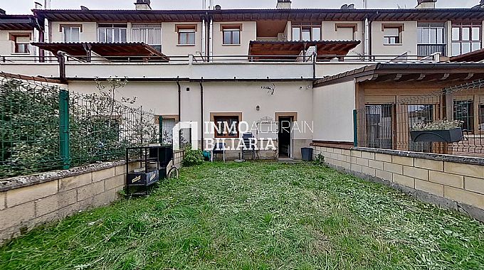 VIVIENDA ADOSADA UNIFAMILIAR EN LAKUNTZA
