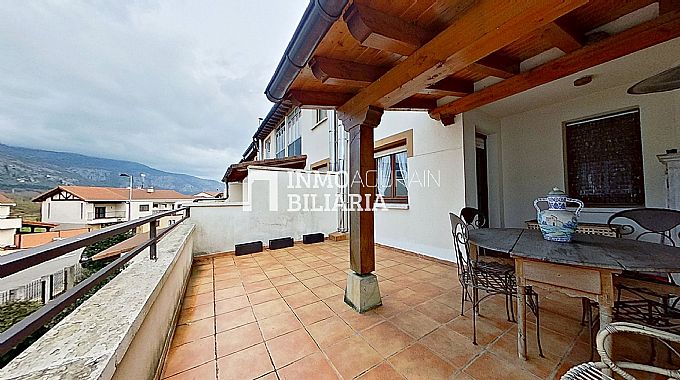 VIVIENDA ADOSADA UNIFAMILIAR EN LAKUNTZA