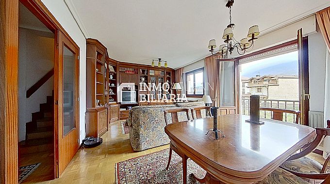 VIVIENDA ADOSADA UNIFAMILIAR EN LAKUNTZA