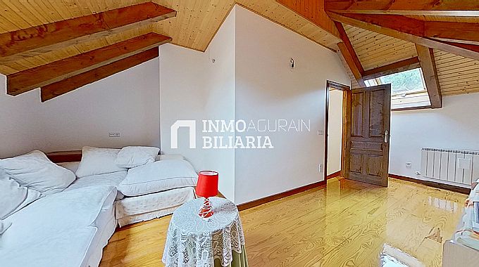 VIVIENDA UNIFAMILIAR PAREADA EN ISABA