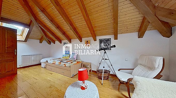 VIVIENDA UNIFAMILIAR PAREADA EN ISABA