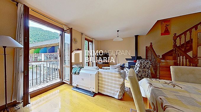 VIVIENDA UNIFAMILIAR PAREADA EN ISABA