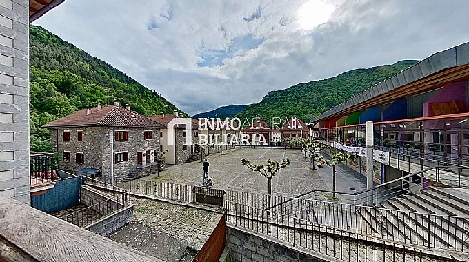 VIVIENDA UNIFAMILIAR PAREADA EN ISABA