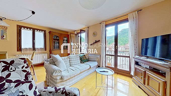 VIVIENDA UNIFAMILIAR PAREADA EN ISABA
