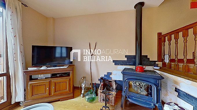 VIVIENDA UNIFAMILIAR PAREADA EN ISABA