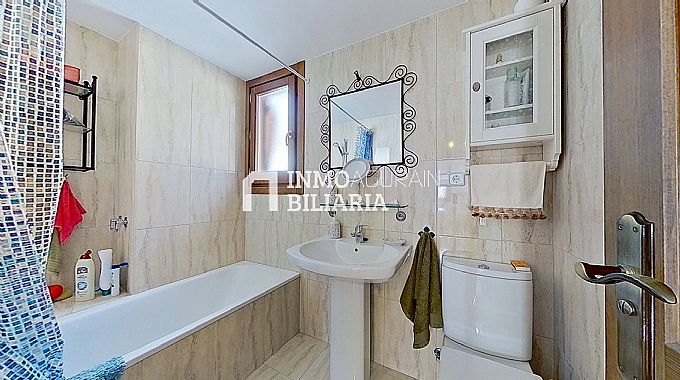 VIVIENDA UNIFAMILIAR PAREADA EN ISABA